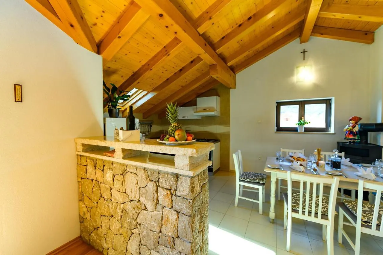 Daire Apartman Marina Martinšćica