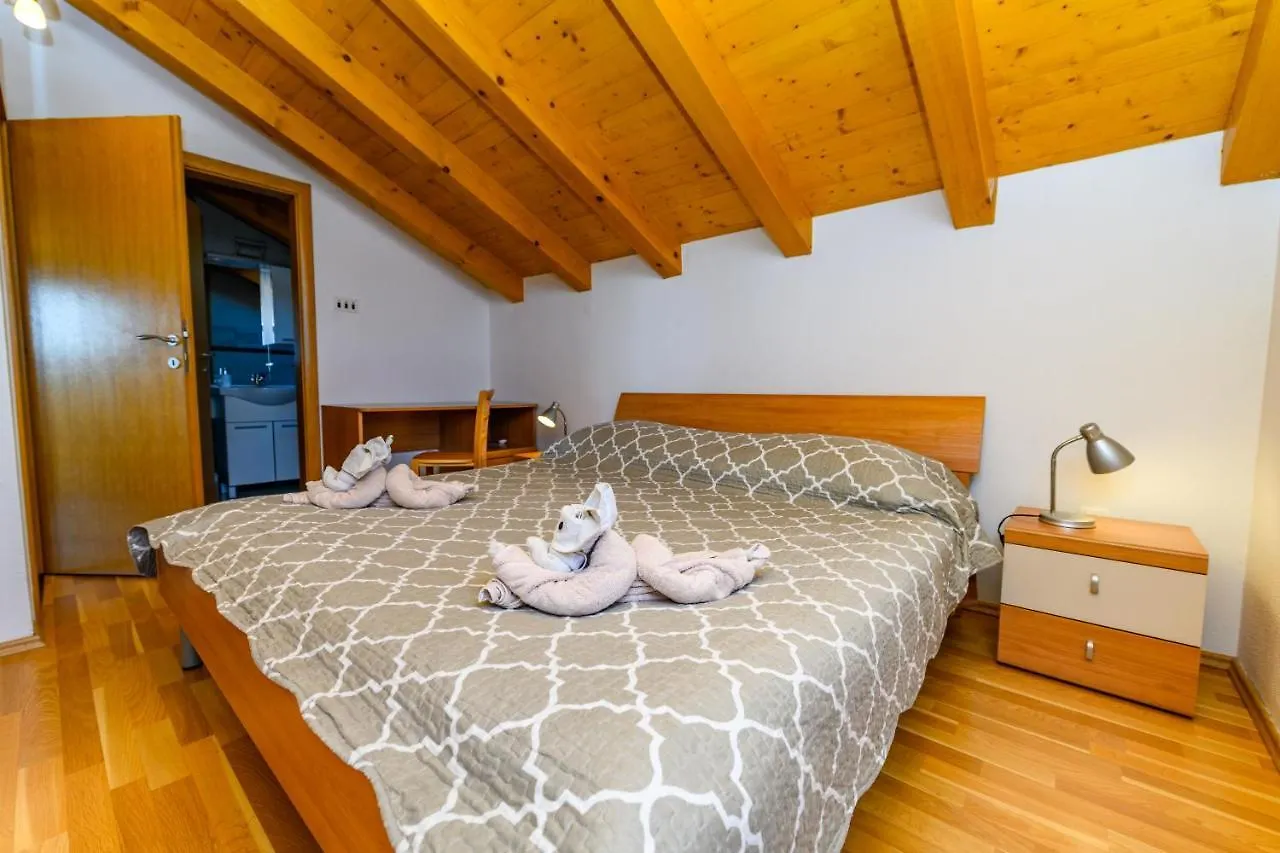 Apartman Marina Martinšćica Croaţia