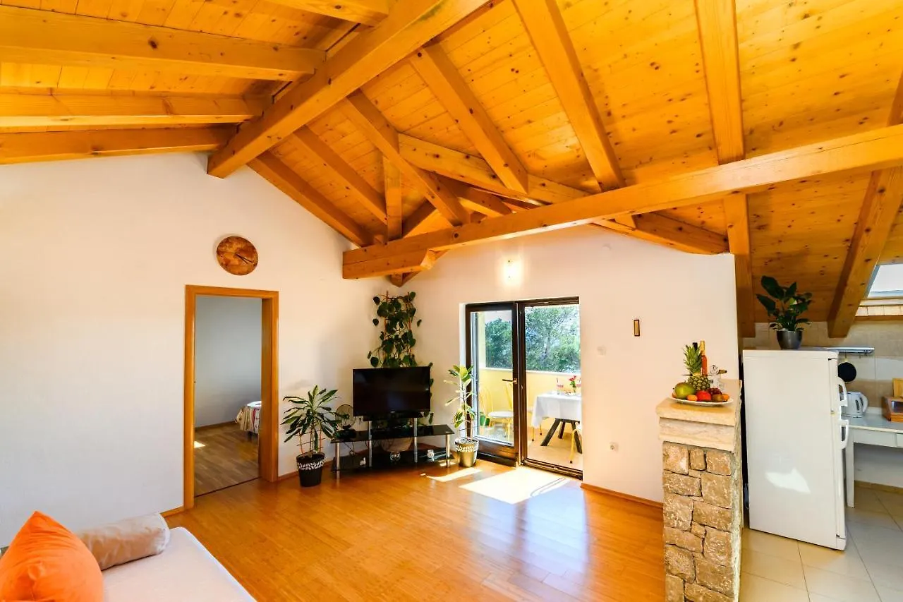 Apartman Marina Martinscica  0*, Martinscica (Cres) Croatia