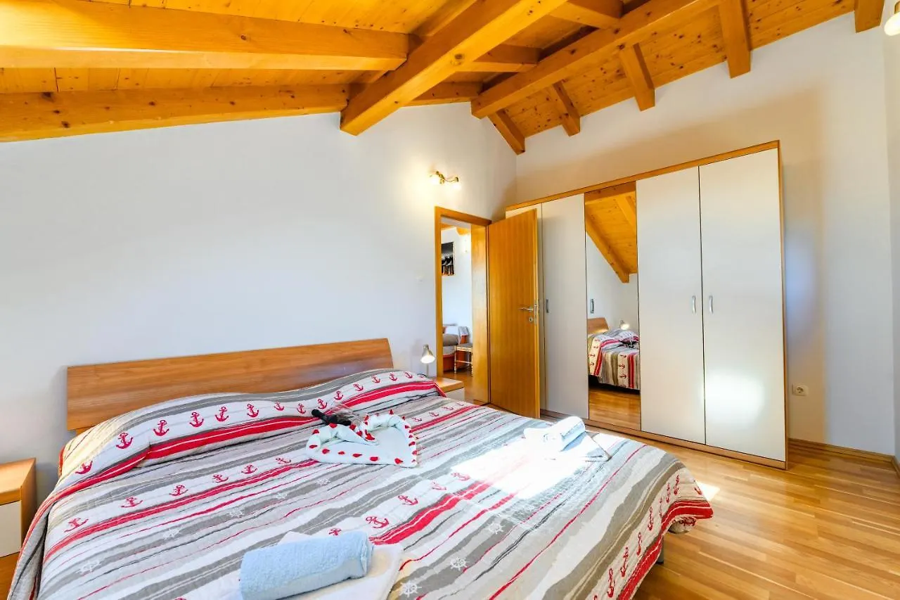 Apartman Marina Martinscica  Apartment Martinscica (Cres)